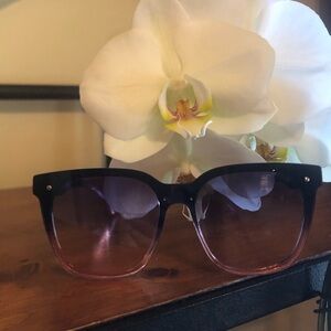 Laundry By Design Fashion Sunglasses Black & Pink Frame Gradient Lenses